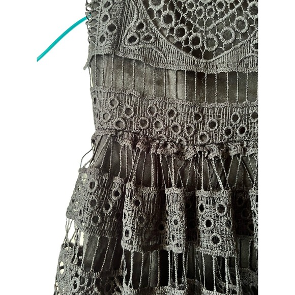 Boohoo Black Sleeveless Lace Midi Dress Mock Neck Fit Flare Elegant Occasion 4 - Picture 4 of 8